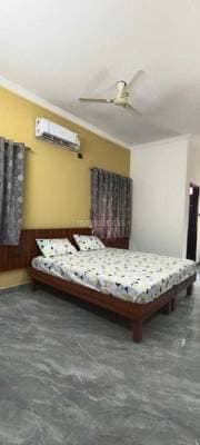 R3 LUXELOOM — photo 1 of 1