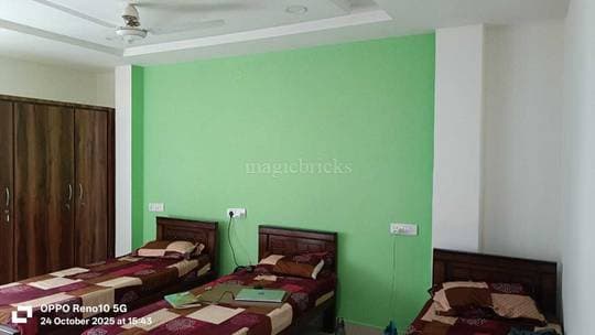 R3 YOLO Mens PG — photo 1 of 1